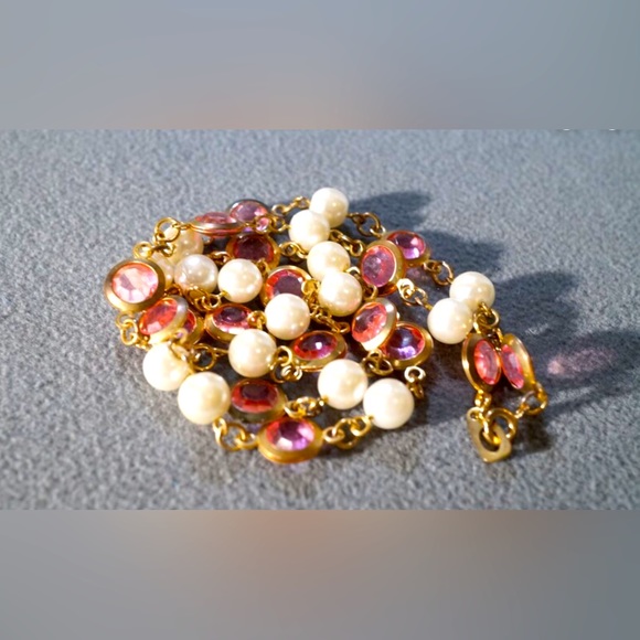 🌸🌼Pearl Faux Tennis Link Station Style Glass Stone Yellow Gold Tone Necklace - Picture 4 of 7